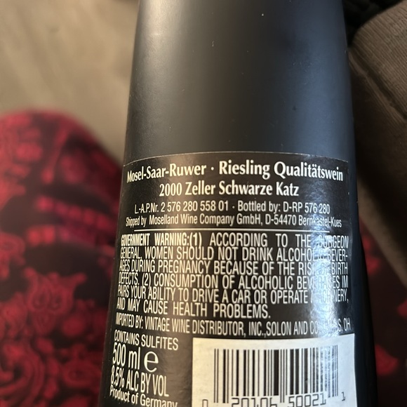 9 unopened bottles of wine in kitty bottles - Picture 5 of 7